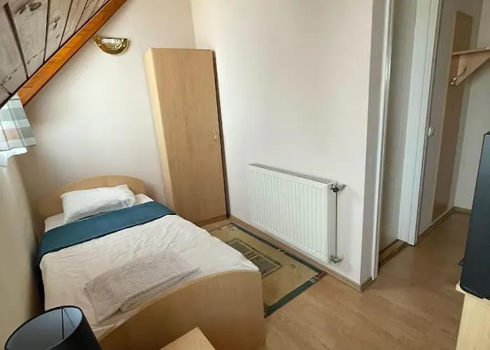 Shirkamoll Pilisvörösvár